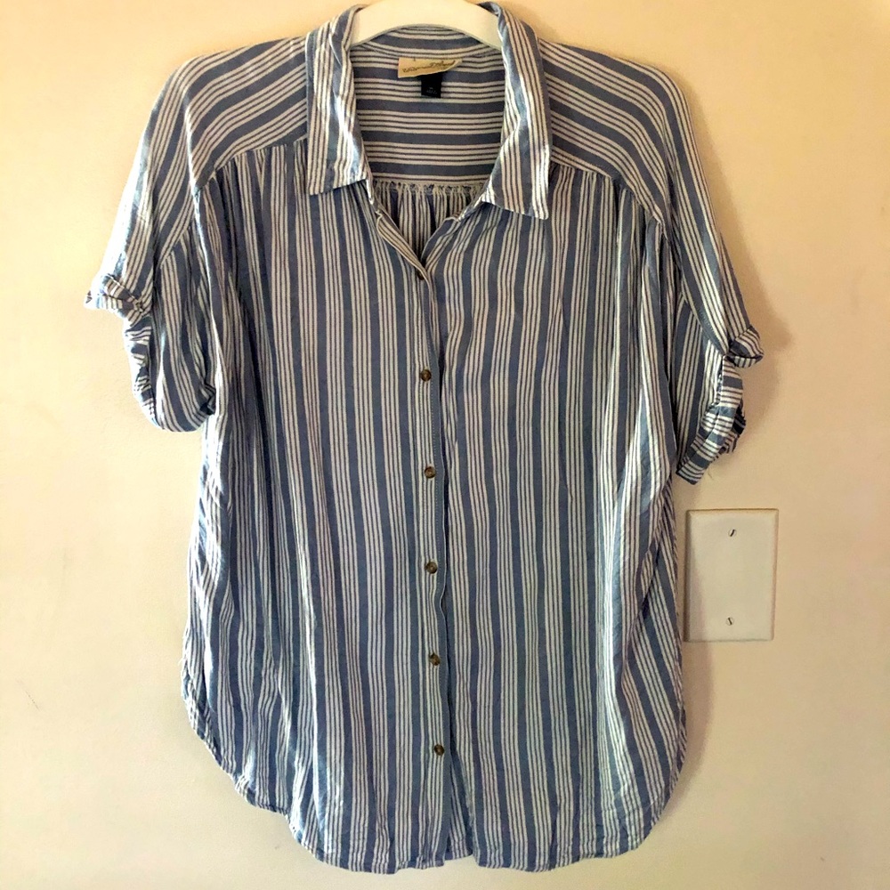 American Threads XL Button Up Too